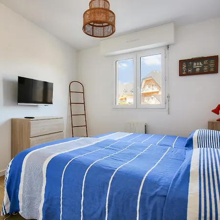25M De La Plage, Vue Mer, Appartement Pour 4 Erquy Exterior photo
